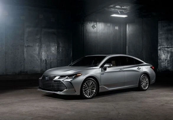 TOYOTA AVALON HYBRID 2018 PROBLEMAS