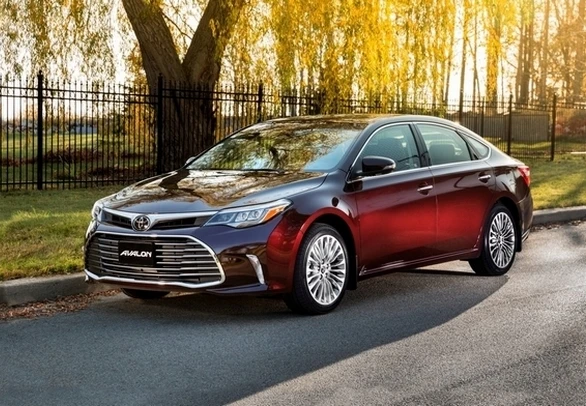 TOYOTA AVALON 2017 PROBLEMAS