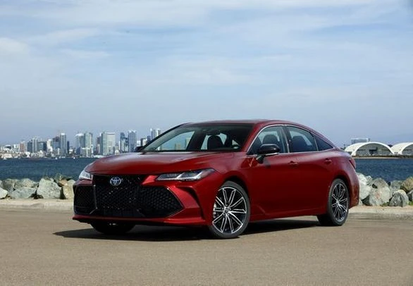 TOYOTA AVALON 2020 PROBLEMAS