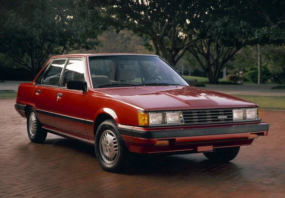 TOYOTA CAMRY 1983 PROBLEMAS
