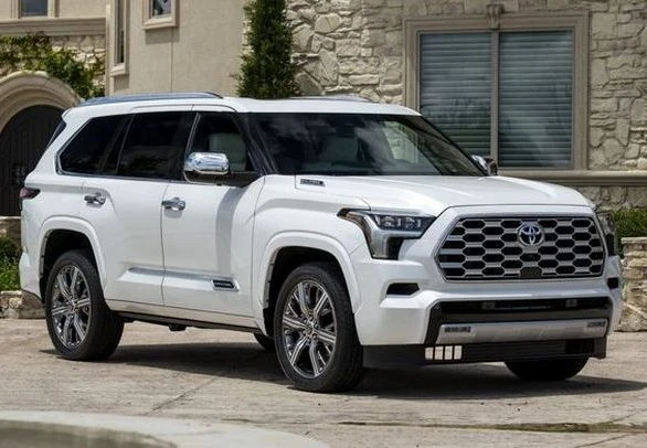 TOYOTA SEQUOIA 2022 PROBLEMAS